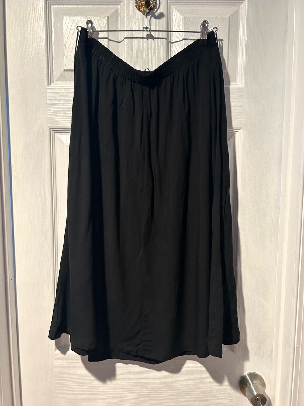 Woman Within Midi Length Black Skirt Size 14/16 P 100% Rayon Flowy Whimsy